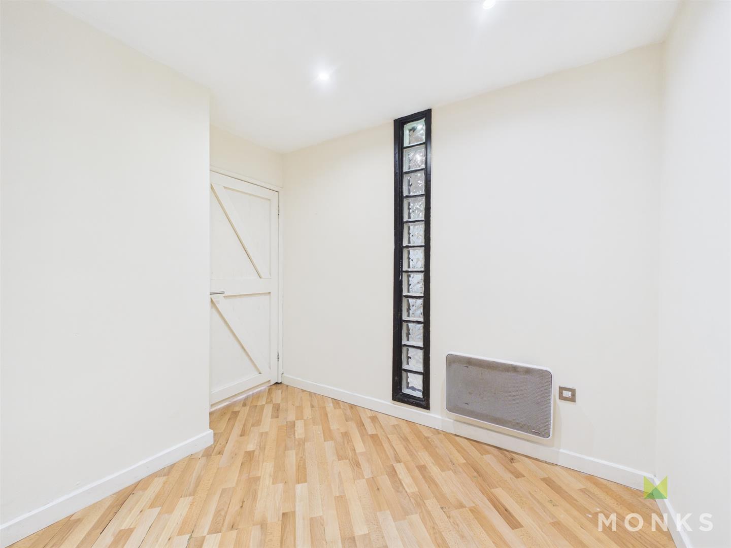 Apartment 6, Chapel Mews Castle Street, Shrewsbury, SY1 2BG For Sale